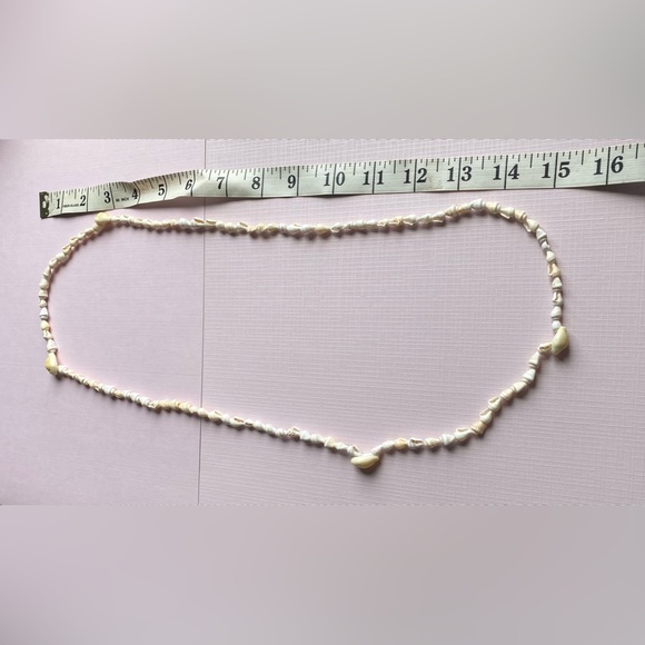 Hawaiian Kukui Nut Bracelet / Anklet and Shell Necklace Lei - Picture 3 of 4